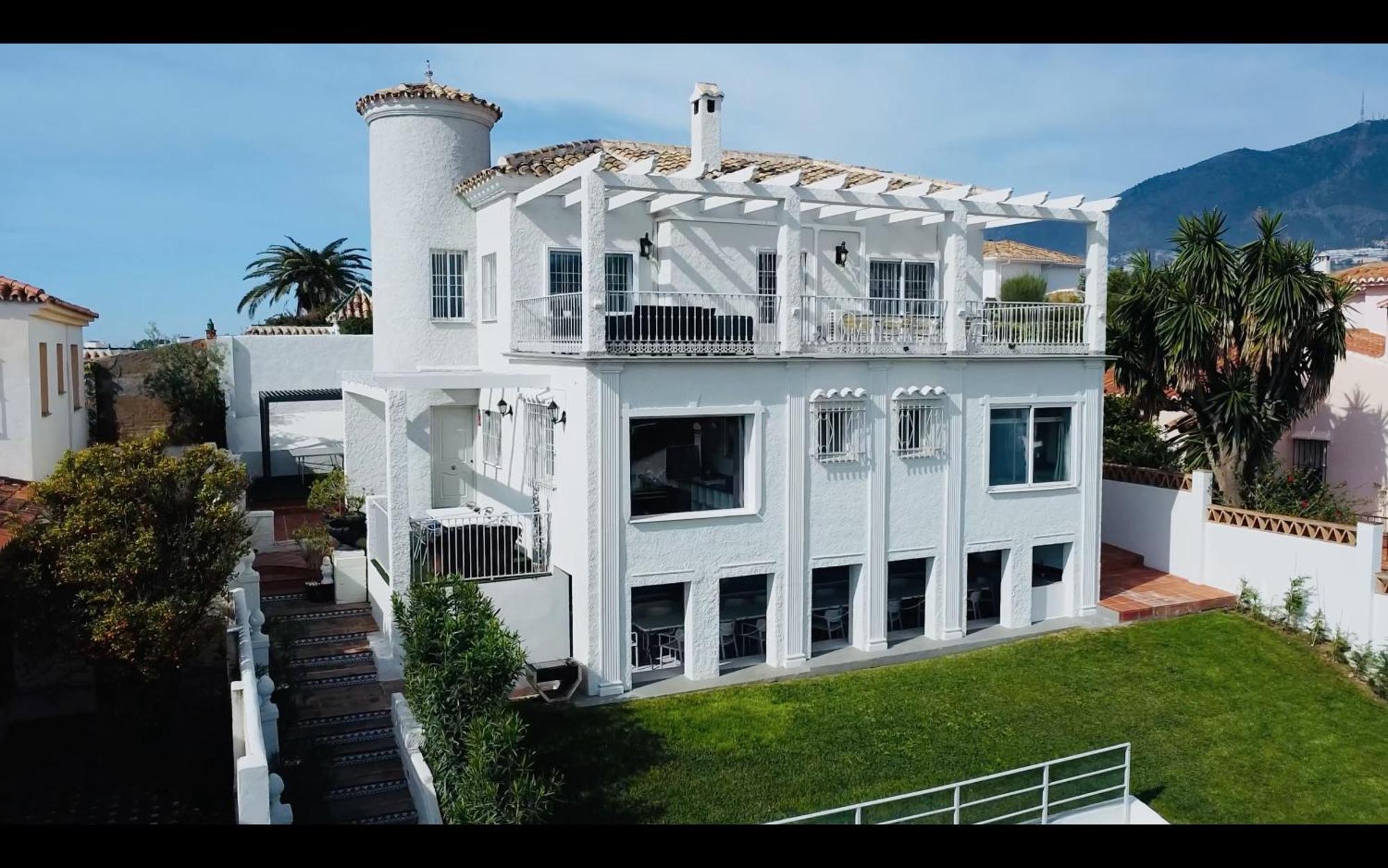 Villa Carmina เบนัลมาเดนา ภายนอก รูปภาพ